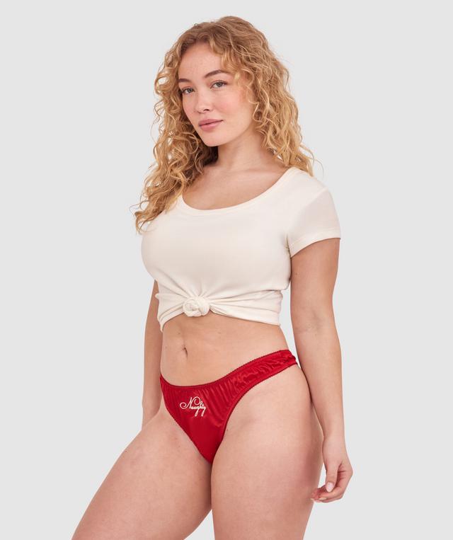 Tay G wears a size 12DD bra and size 12 underwear. She is 161cm tall and has measurements of 92cm bust a 71cm waist and 101cm hips.