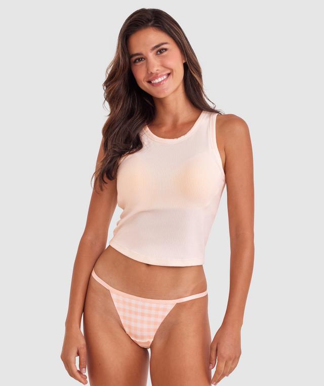 Tamara is wearing a 10B/C top and 10 bottom with bust 82cm waist 64cm and hip 88cm. She stands at 173cm/5'6in.