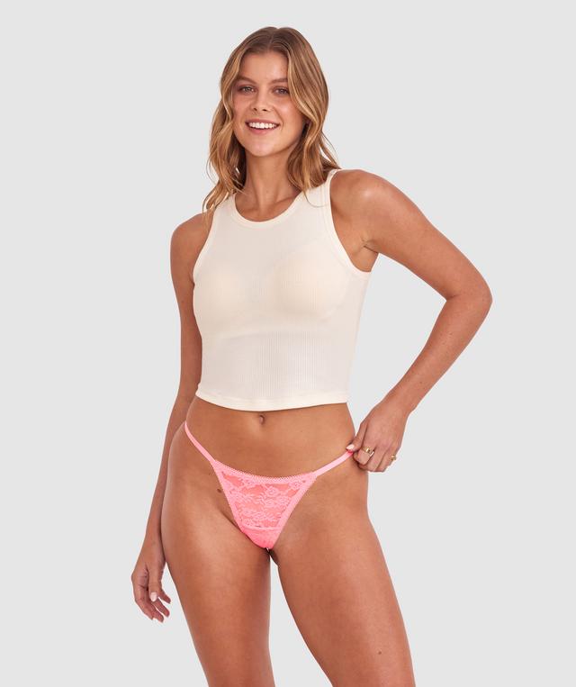Olivia is wearing a 10B/C top and 10 bottom with bust 81cm/32in waist 65cm/25 1/2in and hip 99cm/39in. She stands at 177cm/5'9in.