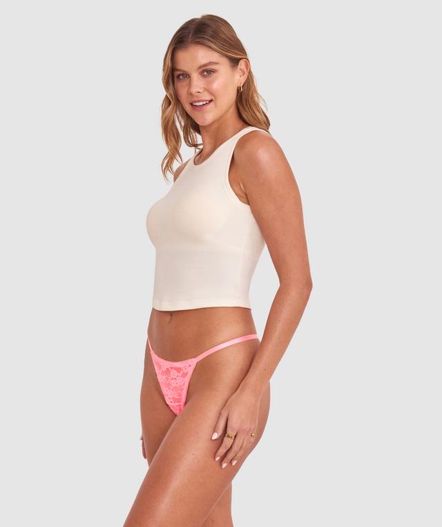Olivia is wearing a 10B/C top and 10 bottom with bust 81cm/32in waist 65cm/25 1/2in and hip 99cm/39in. She stands at 177cm/5'9in.