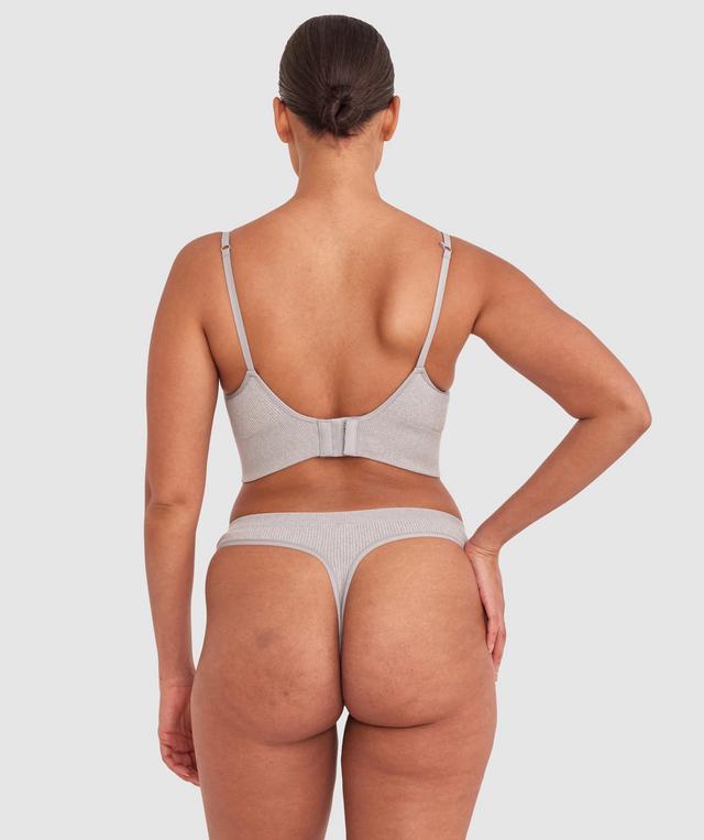 Shimma is wearing a 12 DD top and 12 bottom with bust 94cm/37in waist 70cm/27 1/2in and hip 107cm/42in. She stands at 175cm/5'9in.