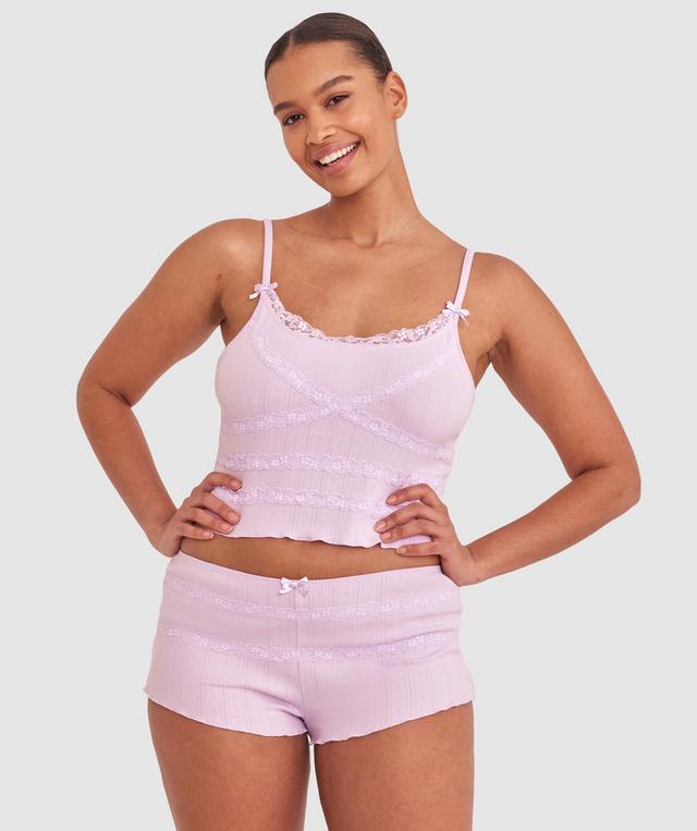 Shimma is wearing a 12 DD top and 12 bottom with bust 94cm/37in waist 70cm/27 1/2in and hip 107cm/42in. She stands at 175cm/5'9in.