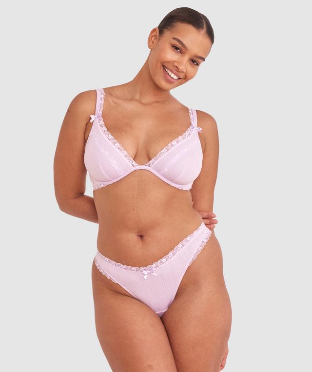 Shimma is wearing a 12 DD top and 12 bottom with bust 94cm/37in waist 70cm/27 1/2in and hip 107cm/42in. She stands at 175cm/5'9in.