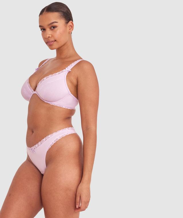 Shimma is wearing a 12 DD top and 12 bottom with bust 94cm/37in waist 70cm/27 1/2in and hip 107cm/42in. She stands at 175cm/5'9in.
