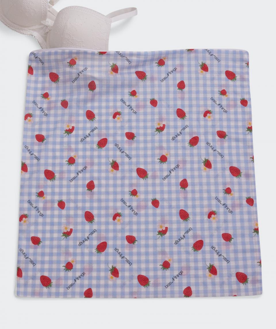 Strawberry Patch Large Washbag - Print