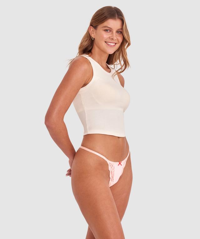 Olivia is wearing a 10B/C top and 10 bottom with bust 81cm/32in waist 65cm/25 1/2in and hip 99cm/39in. She stands at 177cm/5'9in.