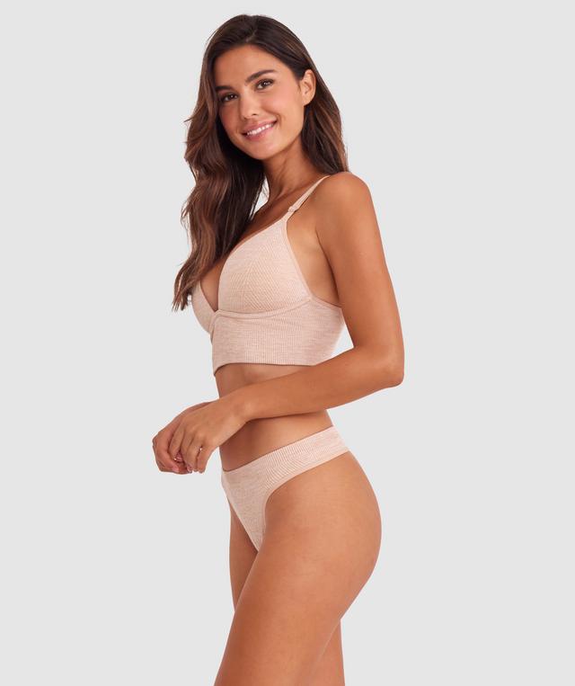 Tamara is wearing a 10B/C top and 10 bottom with bust 82cm waist 64cm and hip 88cm. She stands at 173cm/5'6in.
