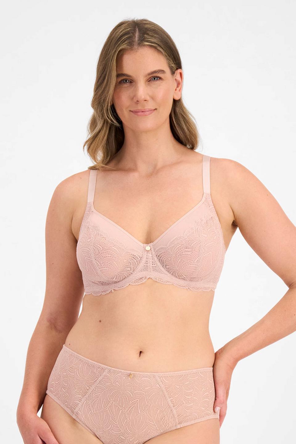 Berlei Lift & Shape Minimiser Bra - Nude Lace