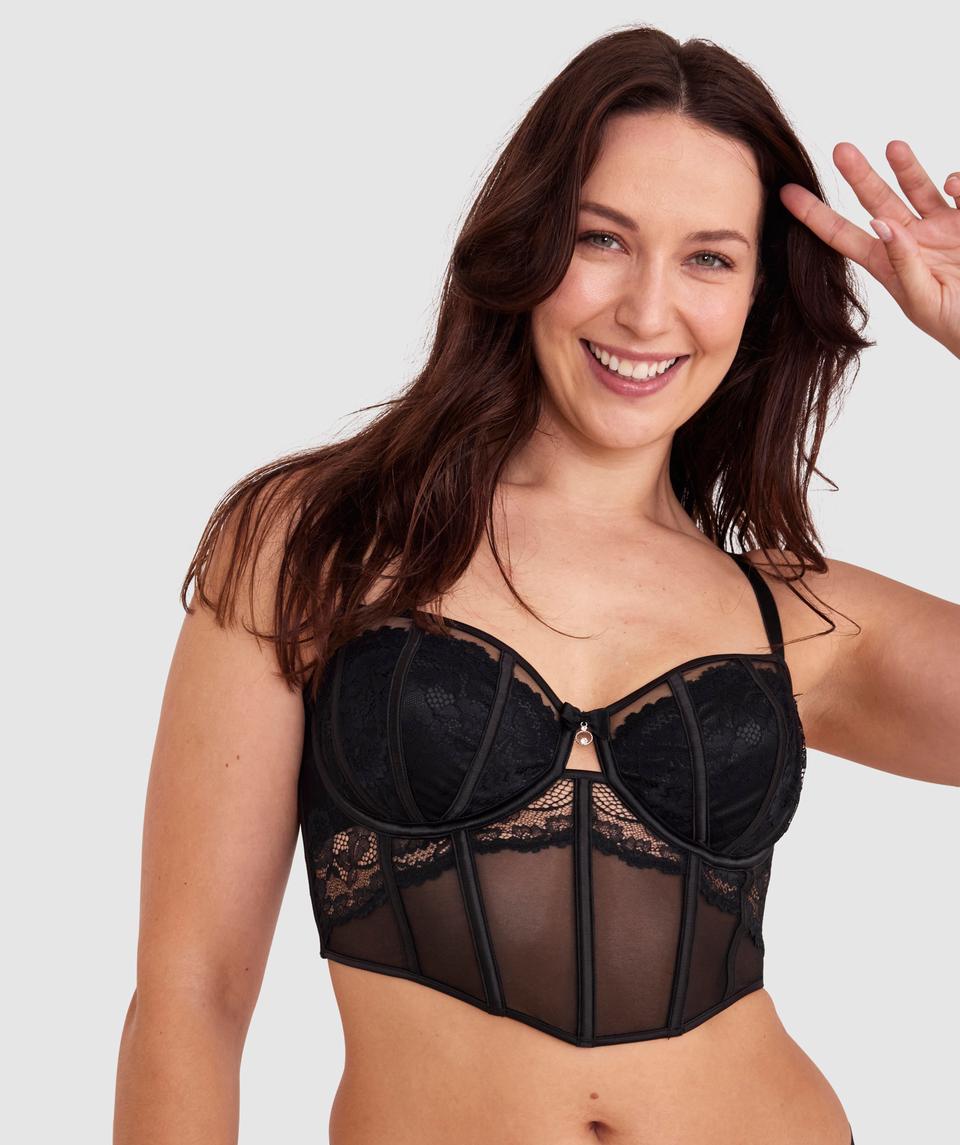 Jess L is wearing a 12DD/M top and 12/M bottom, with bust 91cm/35in, waist 74cm/29in, and hip 116cm/45in. She stands at 176cm/5'9in.