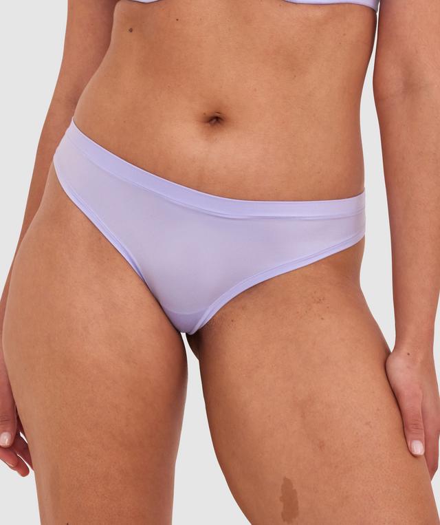 Terri-Leigh wears a size 12DD and size 12 underwear. She is a size 12 is 177cm tall with a 98cm bust and 79cm waist and 79cm hips.