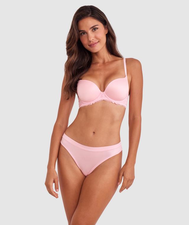 Tamara is wearing a 10B/C top and 10 bottom with bust 82cm waist 64cm and hip 88cm. She stands at 173cm/5'6in.