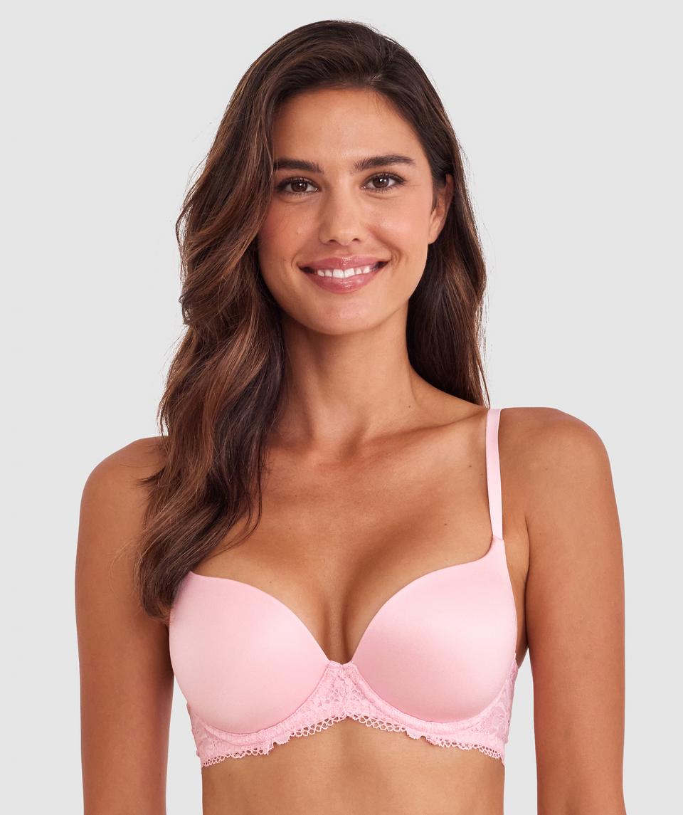 Tamara is wearing a 10B/C top and 10 bottom with bust 82cm waist 64cm and hip 88cm. She stands at 173cm/5'6in.