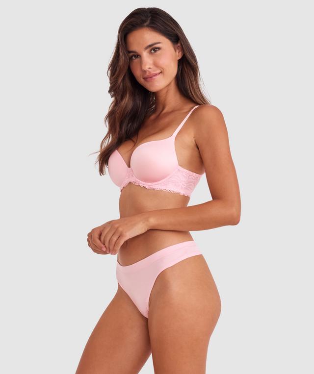Tamara is wearing a 10B/C top and 10 bottom with bust 82cm waist 64cm and hip 88cm. She stands at 173cm/5'6in.