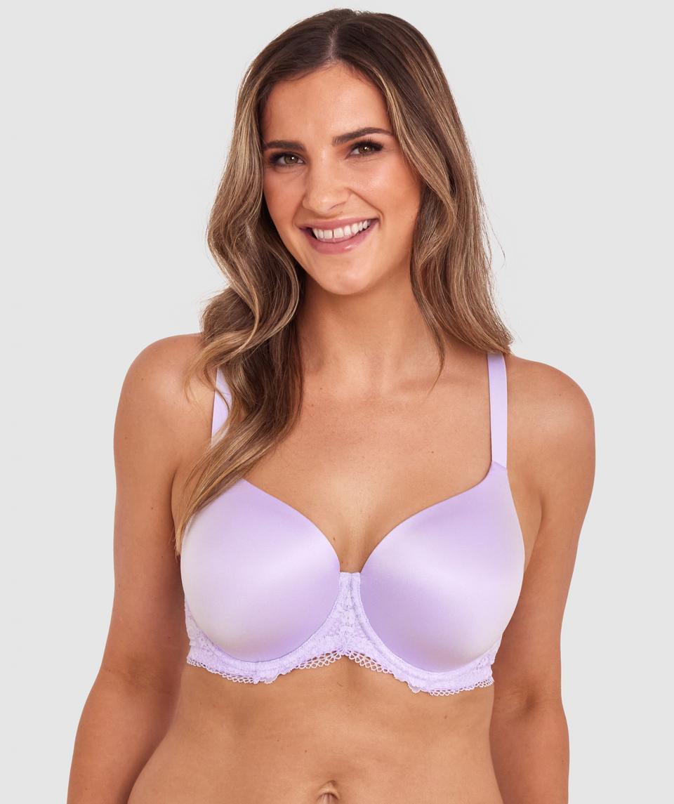 Anna is wearing a 12DD/M top and 12/M bottom, with bust 93cm/36in, waist 75cm/29.5in, and hip 105cm/41in. She stands at 179cm/5'10".