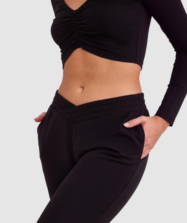 Chill V Front Jogger - Black