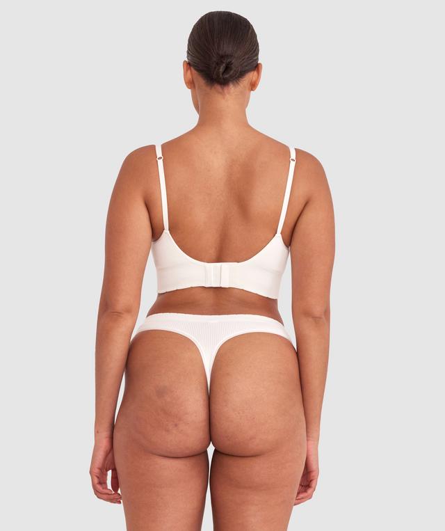 Shimma is wearing a 12 DD top and 12 bottom with bust 94cm/37in waist 70cm/27 1/2in and hip 107cm/42in. She stands at 175cm/5'9in.