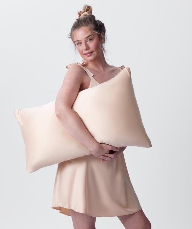 Natalia Pillowcase - Champagne