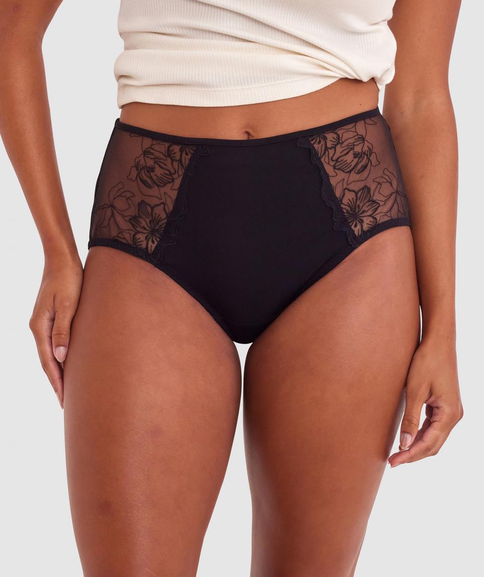 Jasmine is wearing a 12DD bra and size 12 underwear, with bust 96cm/38in, waist 77cm/30.5in, and hip 111cm/43.5in. She stands at 175cm/5'9in.
