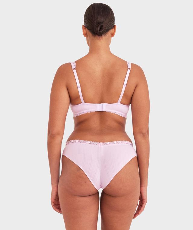Shimma is wearing a 12 DD top and 12 bottom with bust 94cm/37in waist 70cm/27 1/2in and hip 107cm/42in. She stands at 175cm/5'9in.