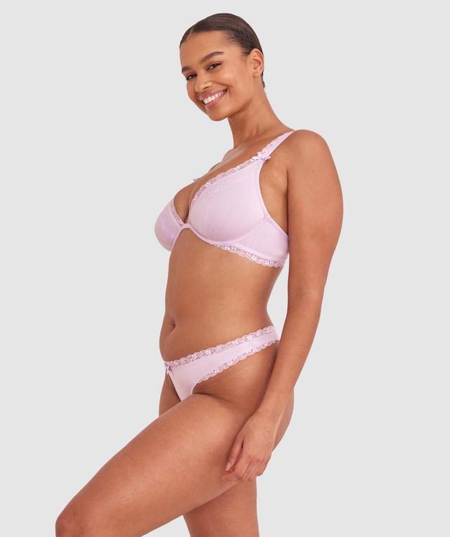 Shimma is wearing a 12 DD top and 12 bottom with bust 94cm/37in waist 70cm/27 1/2in and hip 107cm/42in. She stands at 175cm/5'9in.