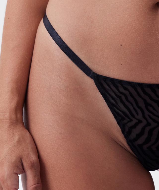Kitty String - Black