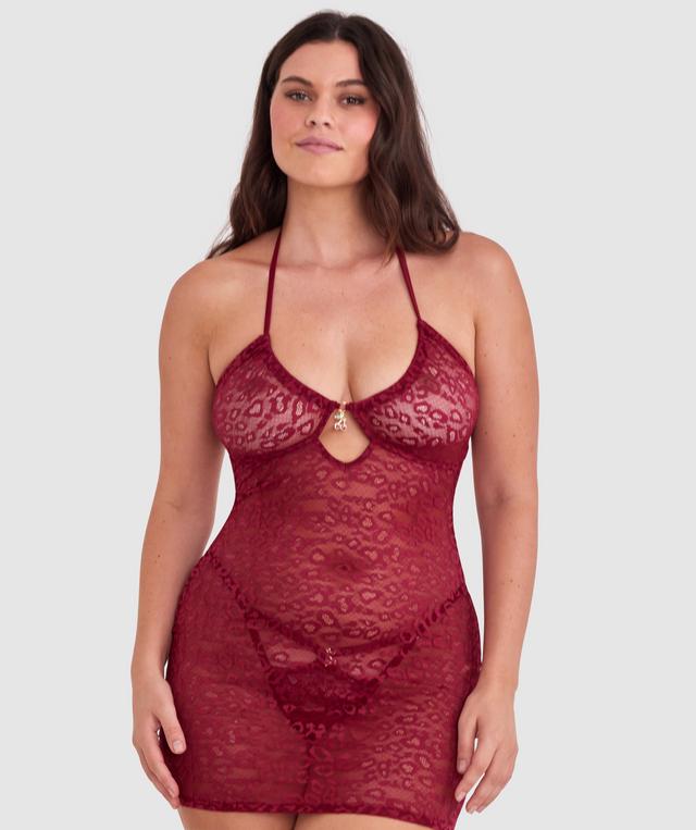 Jasmine is wearing a 12DD top and 12 bottom. She stands at 175cmcm/5'9in.