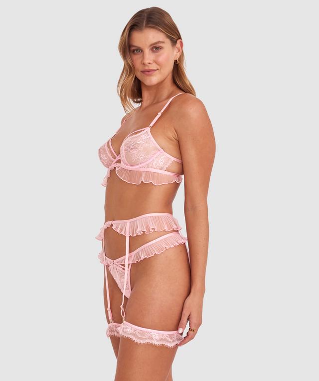 Olivia is wearing a 10B/C top and 10 bottom with bust 81cm/32in waist 65cm/25 1/2in and hip 99cm/39in. She stands at 177cm/5'9in.