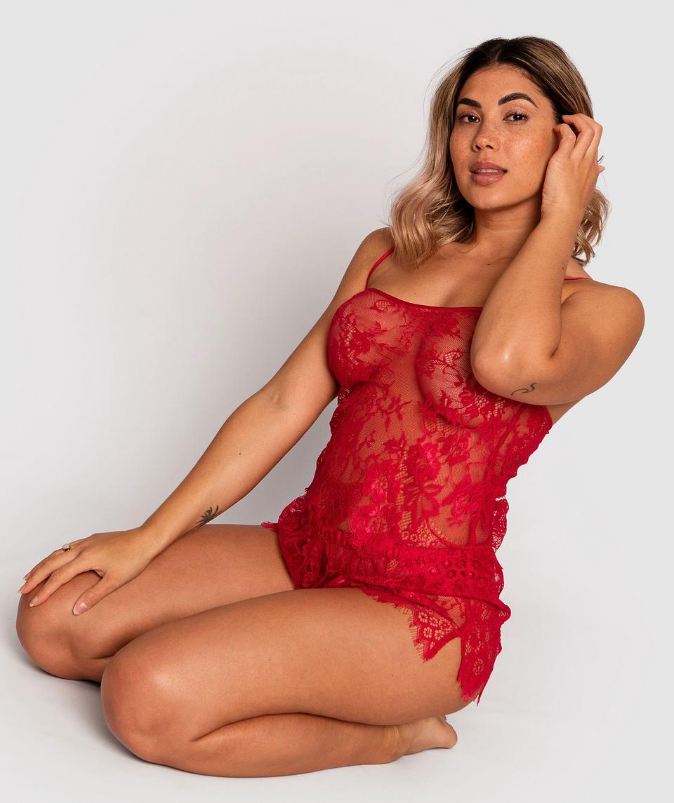 Gabriela Cami - Red