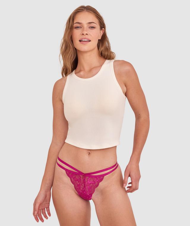 Terri-Leigh wears a size 12DD and size 12 underwear. She is a size 12 Is 177cm tall with a 98cm bust and 79cm waist and 79cm hips.