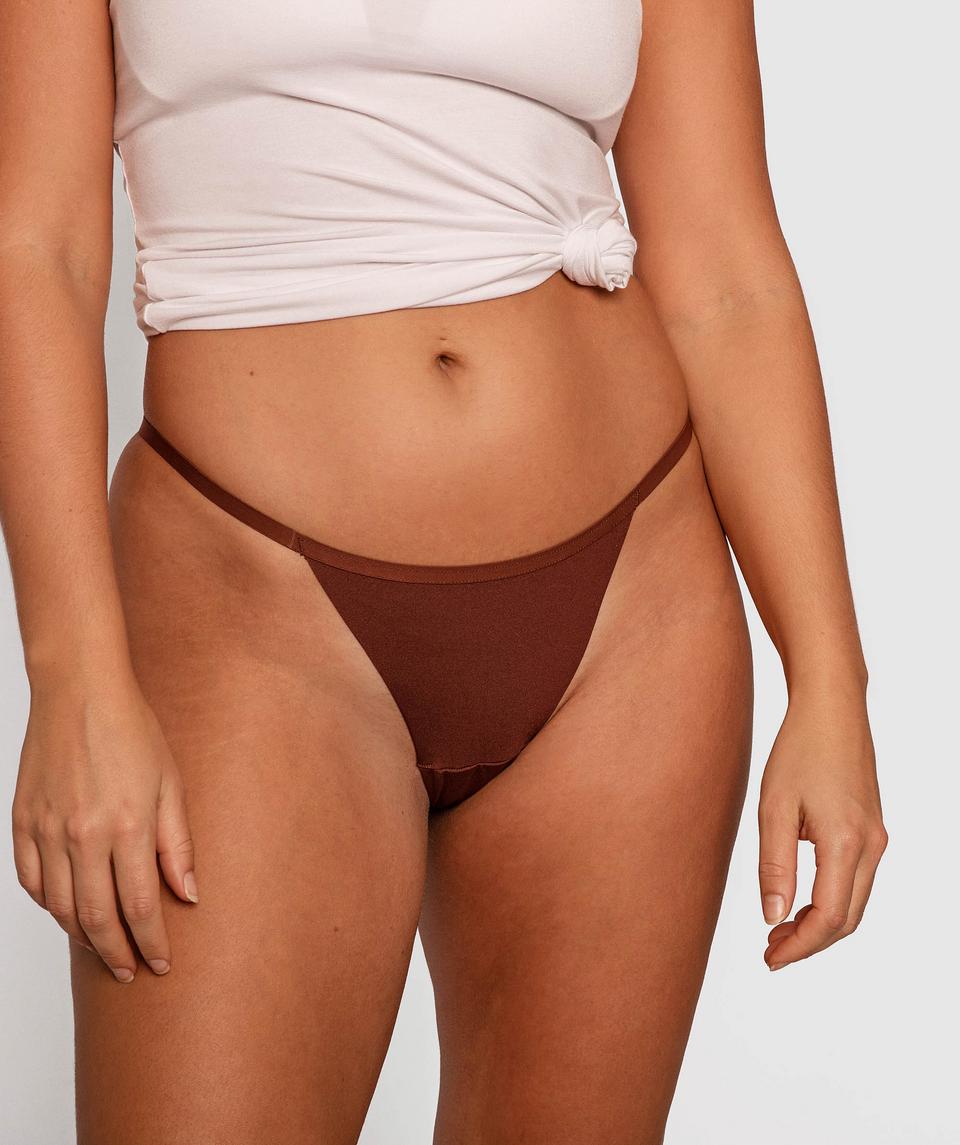 Smooth Comfort Lace Mini V Knicker - Nude 6