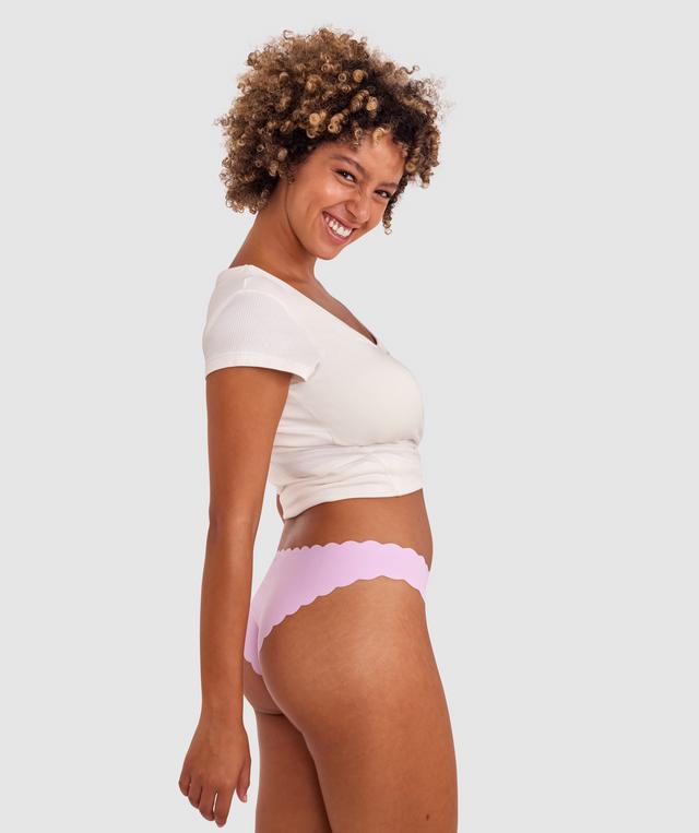 Smooth Comfort Scallop Brazilian Knicker - Lavender