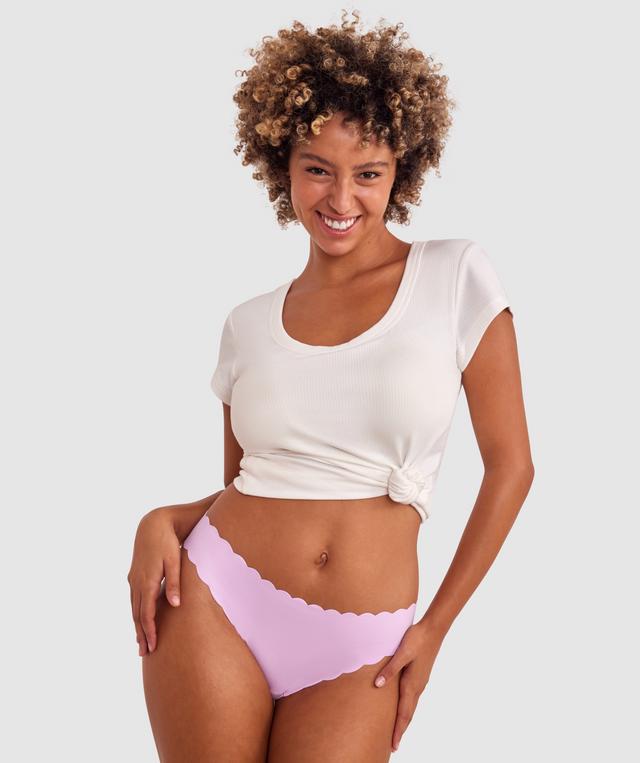 Smooth Comfort Scallop Brazilian Knicker - Lavender