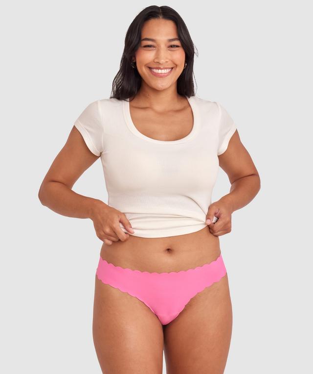 Smooth Comfort Scallop G String - Pink