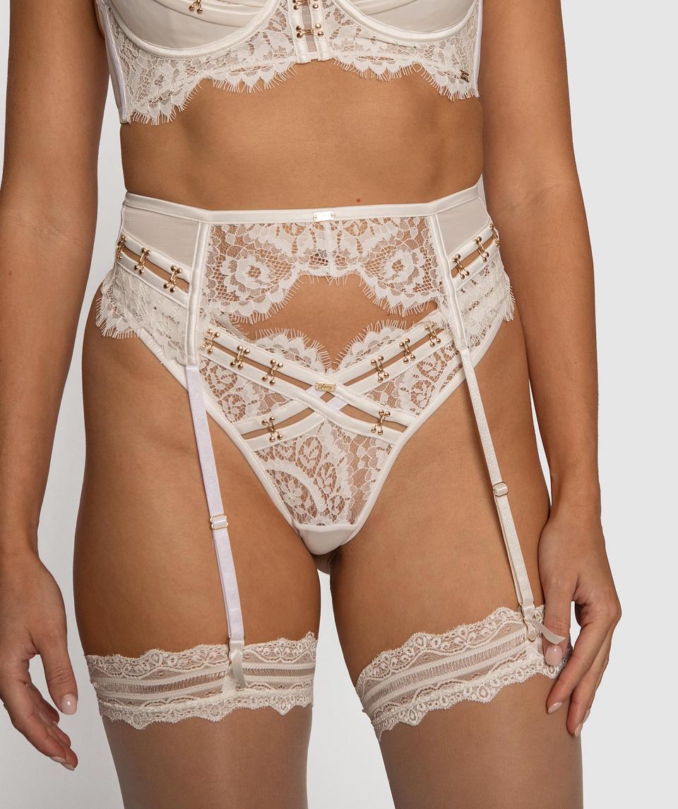 Vamp Like A Vision Suspender - Ivory