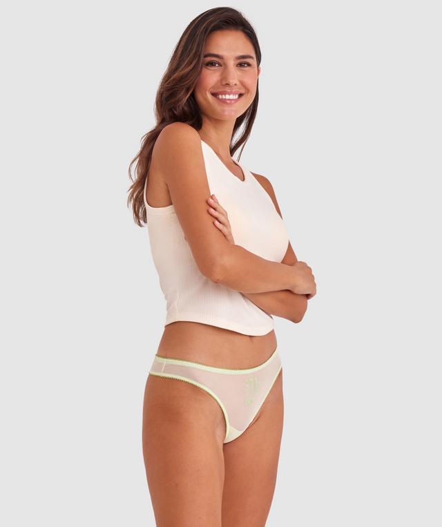 Tamara is wearing a 10B/C top and 10 bottom with bust 82cm waist 64cm and hip 88cm. She stands at 173cm/5'6in.